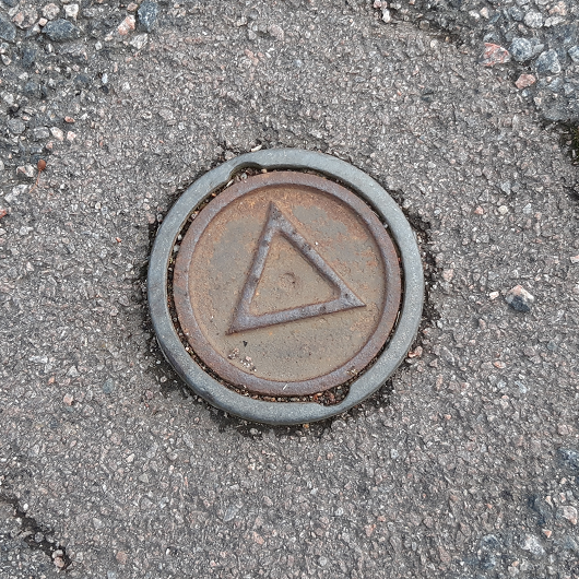 Däcksel med lock, liten bottenplatta 20cm