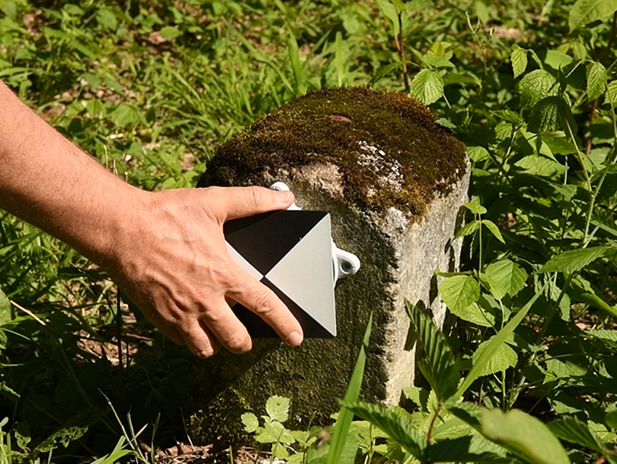 Fast punkt väggbricka