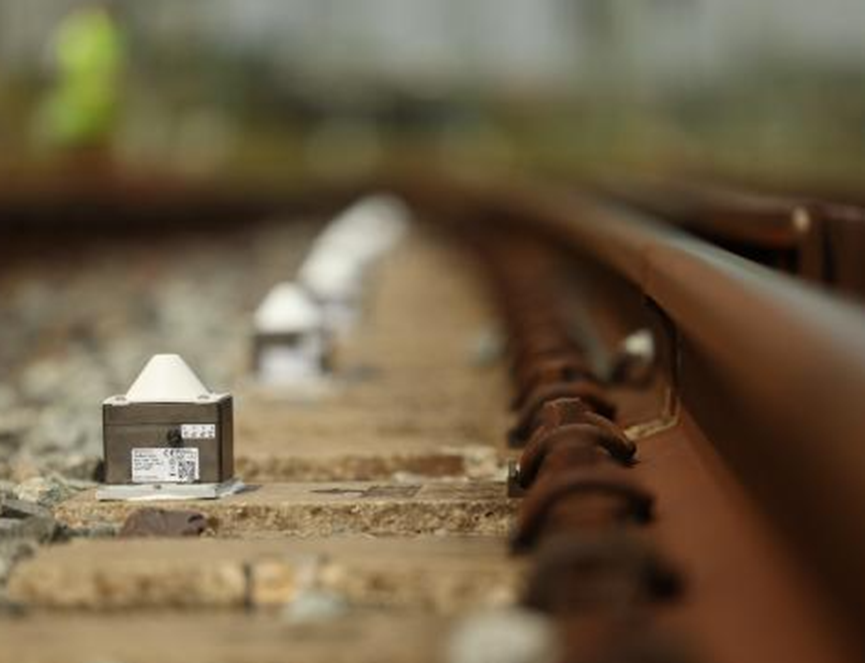 Triaxial lutningssensornod