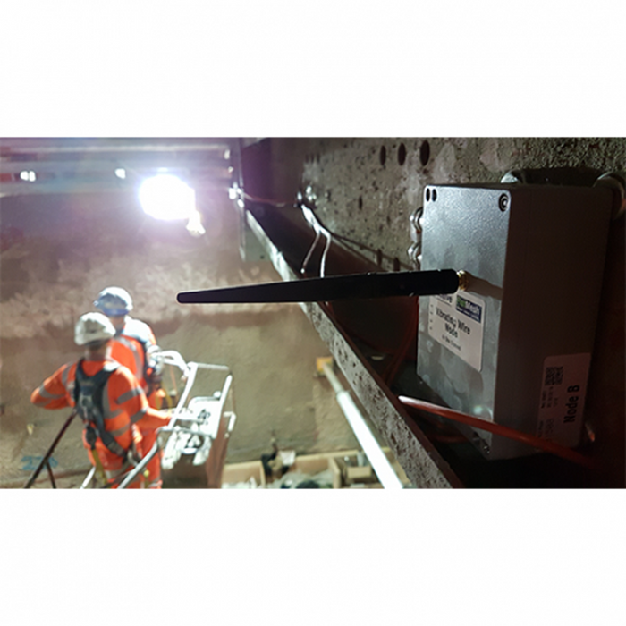 Vibrerande trådsensornod