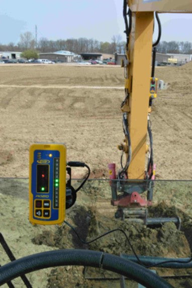 Spectra Precision LR50W – Maskinmottagare med trådlös hyttdisplay RD20