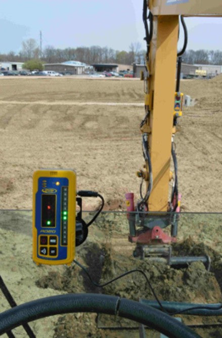 Spectra Precision LR60W – Maskinmottagare med trådlös hyttdisplay RD20