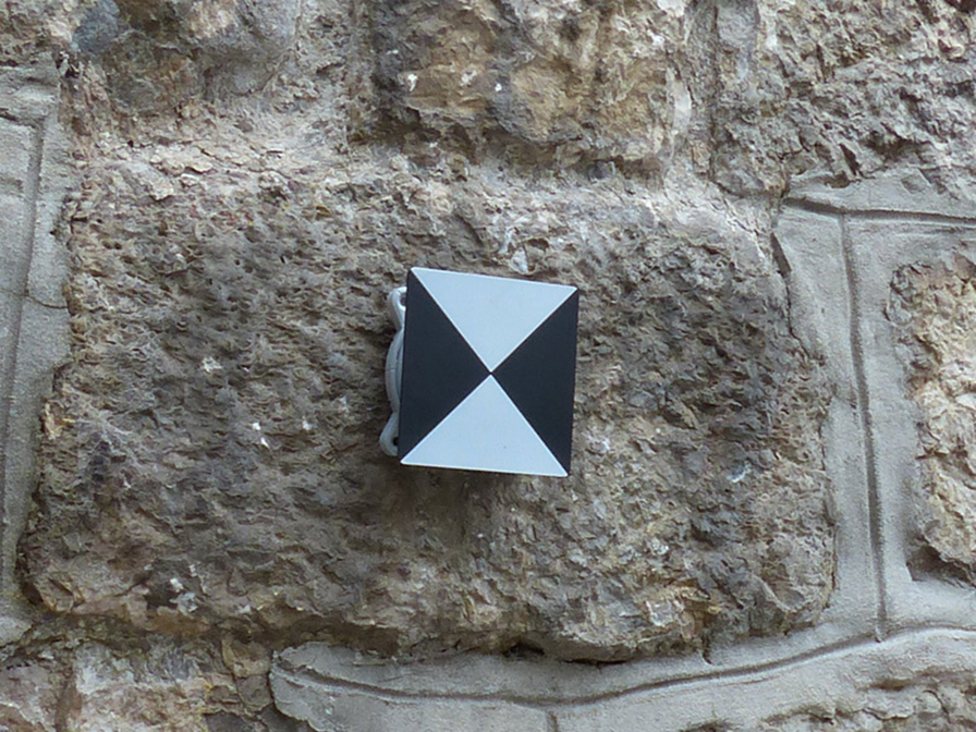 Laser scanner target 